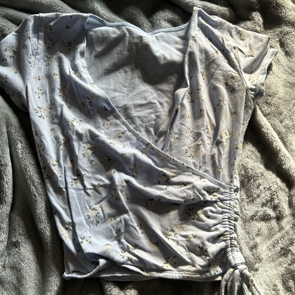 Hollister floral Baby tee